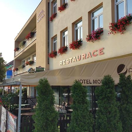 Hotel Morava Jevíčko Bagian luar foto