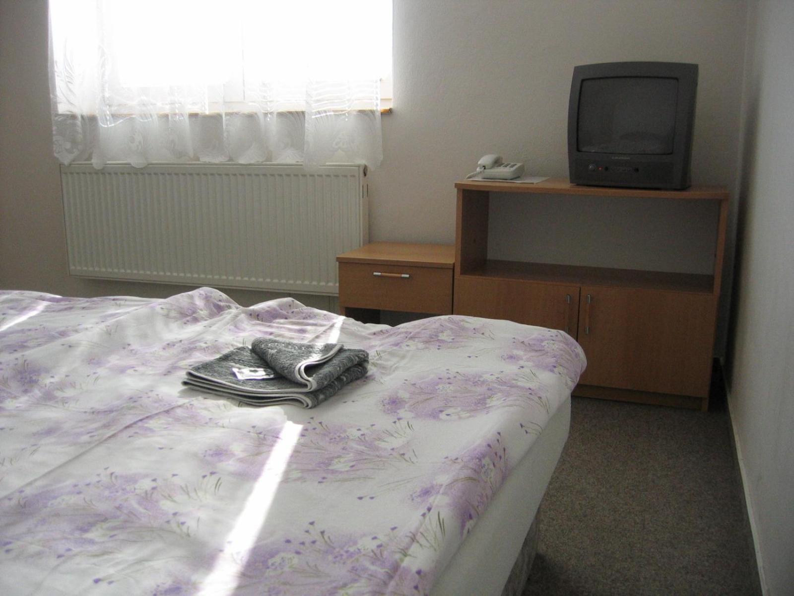 Hotel Morava Jevíčko Bagian luar foto