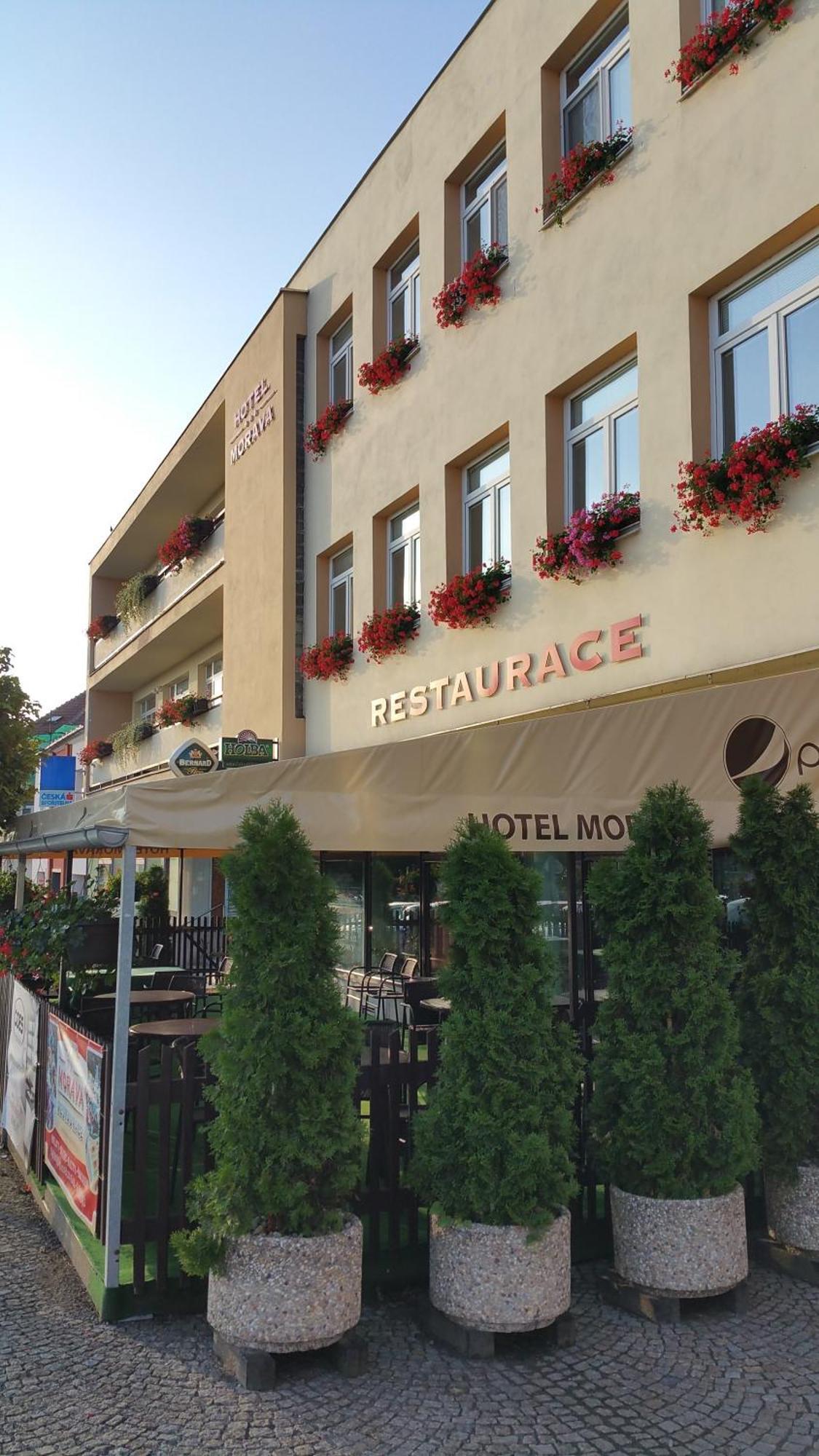 Hotel Morava Jevíčko Bagian luar foto