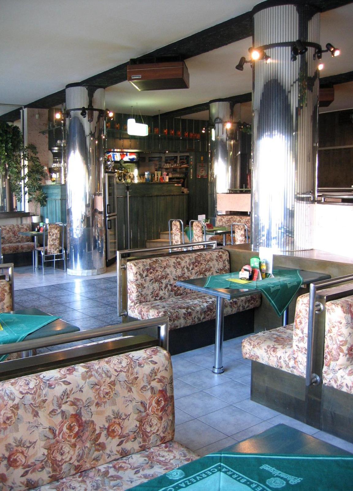 Hotel Morava Jevíčko Bagian luar foto