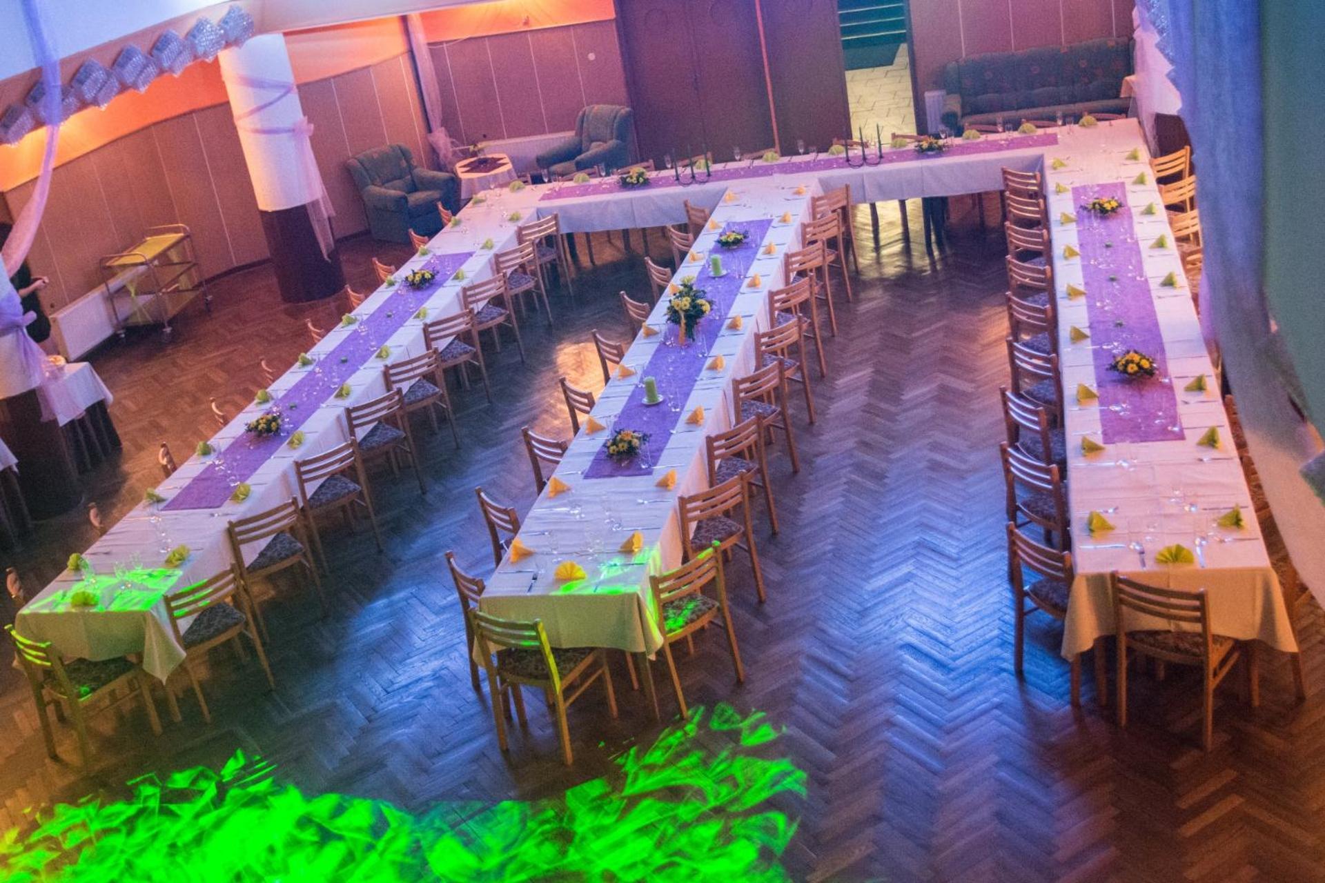 Hotel Morava Jevíčko Bagian luar foto