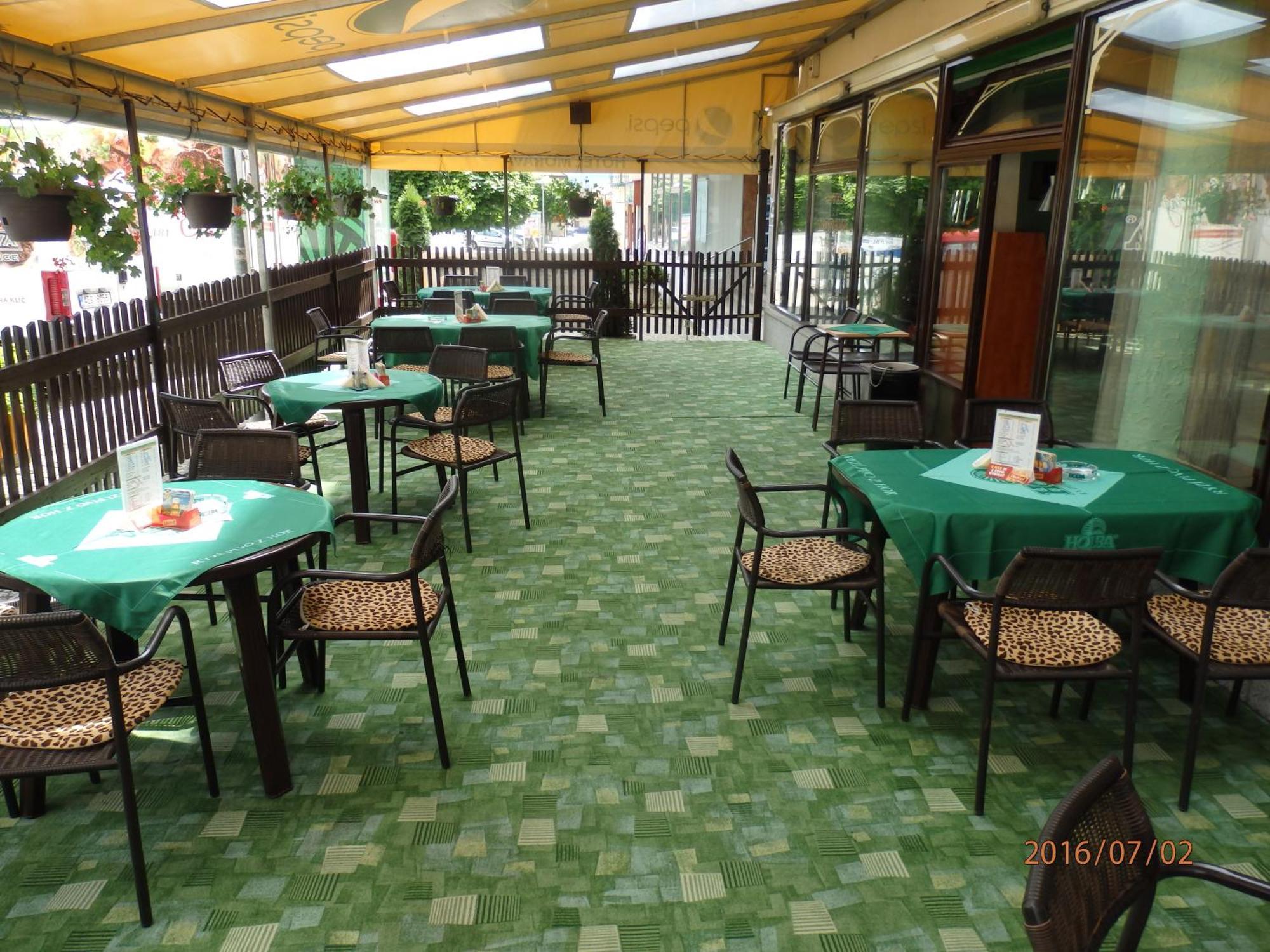 Hotel Morava Jevíčko Bagian luar foto