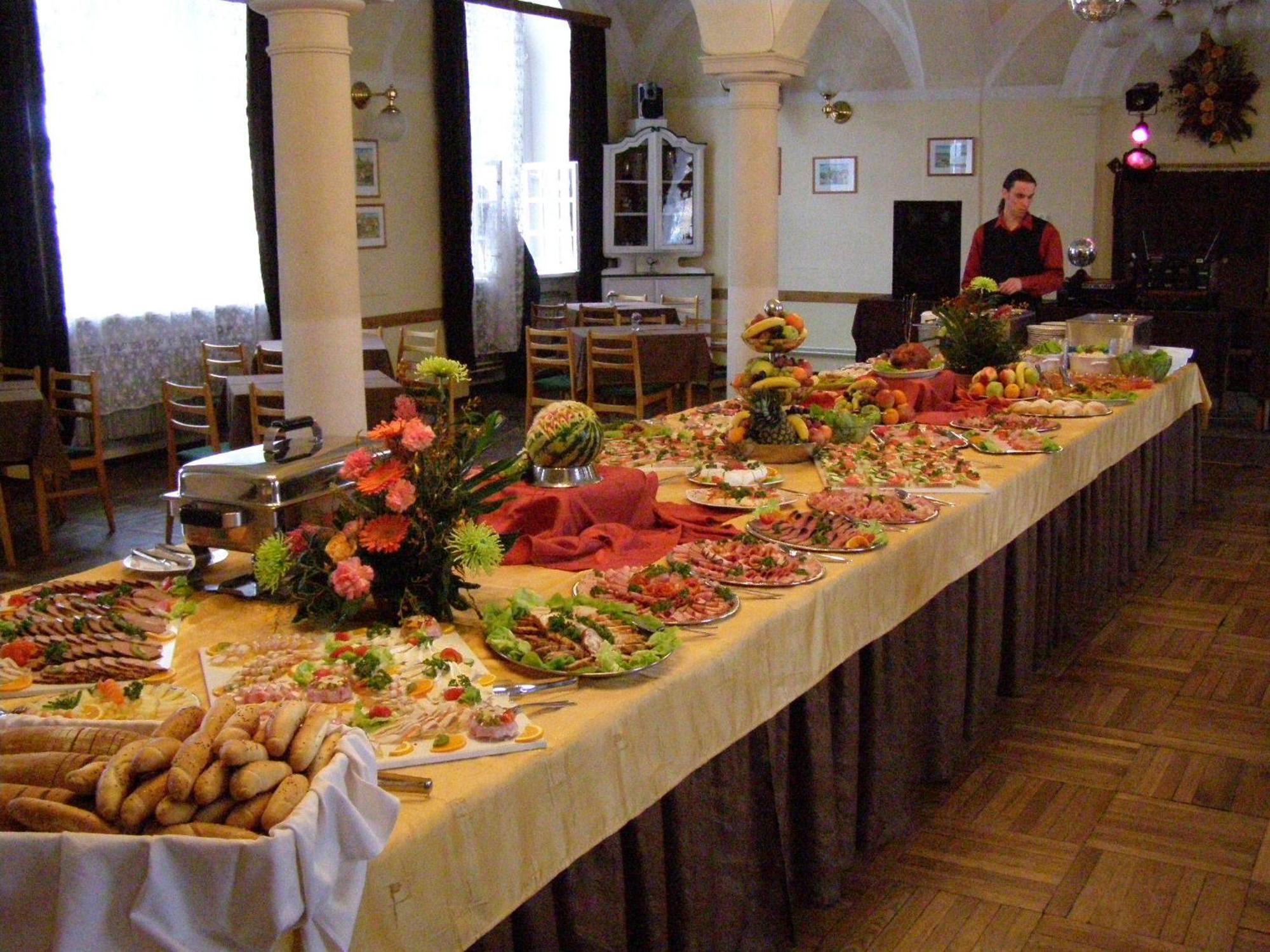 Hotel Morava Jevíčko Bagian luar foto
